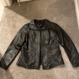 east 5th Genuine Leather Jacket Women’s size medium.